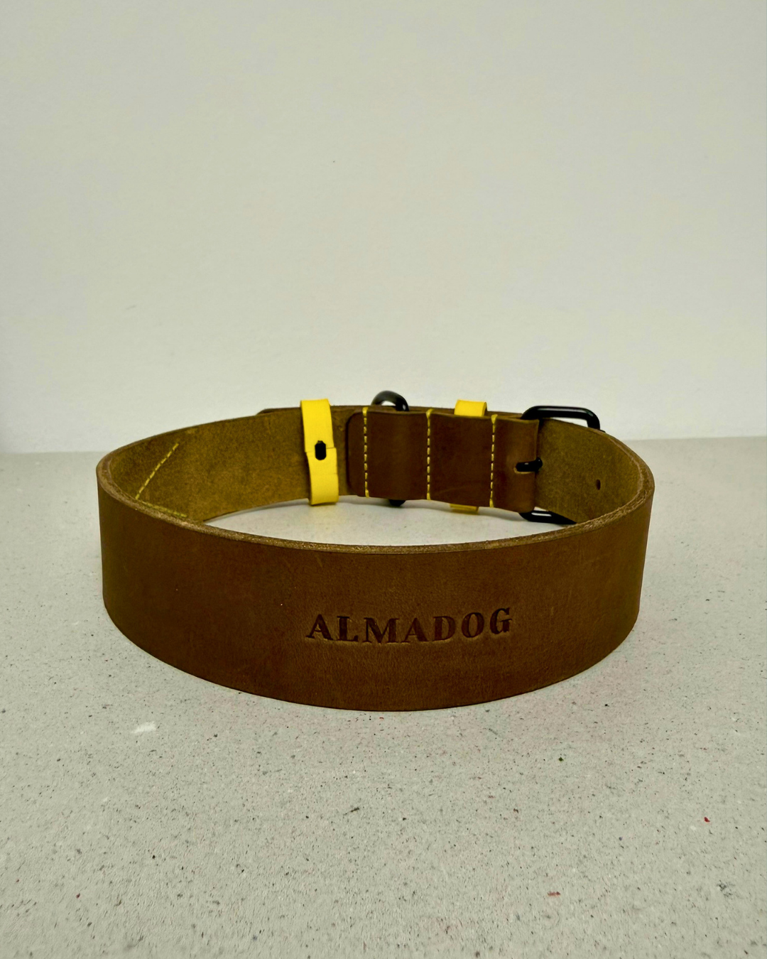 B-Ware: Hundehalsband Joker NEON - Weiches Fettleder Olivgrün