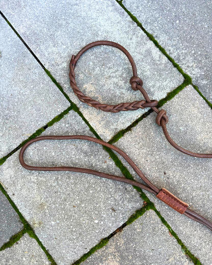 Flüsterleine Silent - Lautlose Umhängeleine mit verstellbarer Umhängeschlaufe - Pirschleine aus Rundleder, ohne Metall (Kopie)